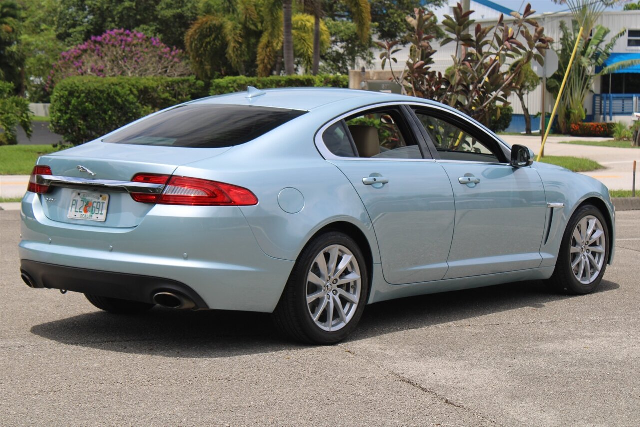 2013 Jaguar XF 2.0T   - Photo 13 - Stuart, FL 34997