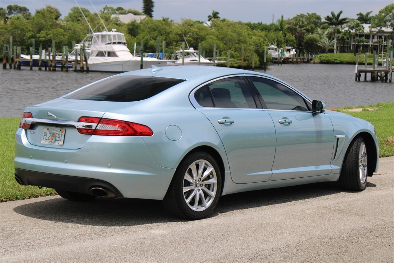 2013 Jaguar XF 2.0T   - Photo 3 - Stuart, FL 34997