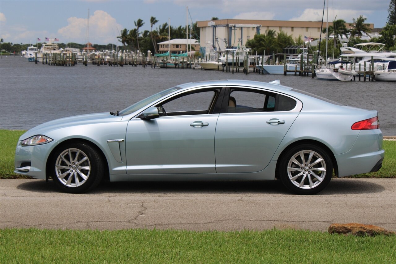 2013 Jaguar XF 2.0T   - Photo 6 - Stuart, FL 34997