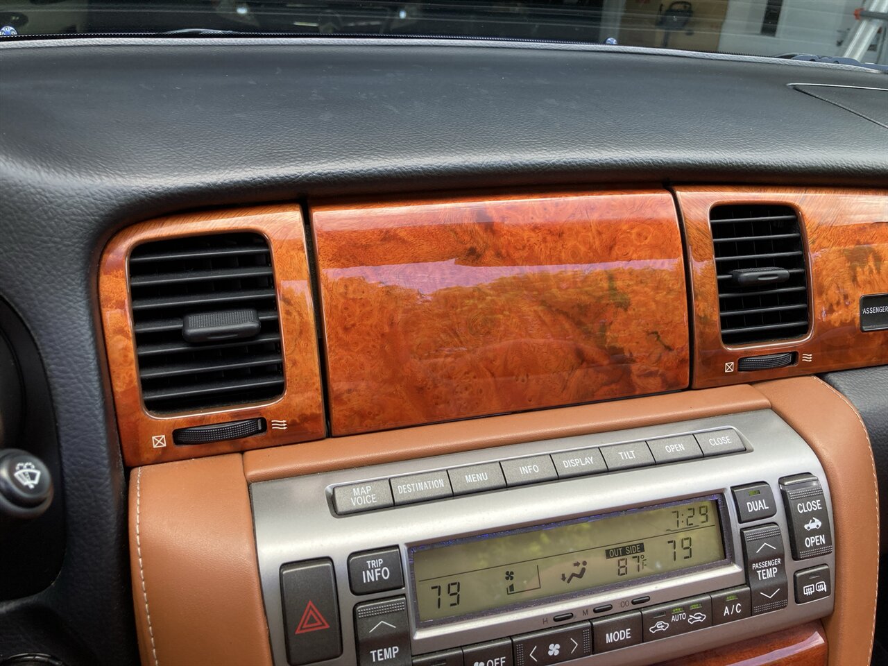 2005 Lexus SC 430   - Photo 23 - Stuart, FL 34997