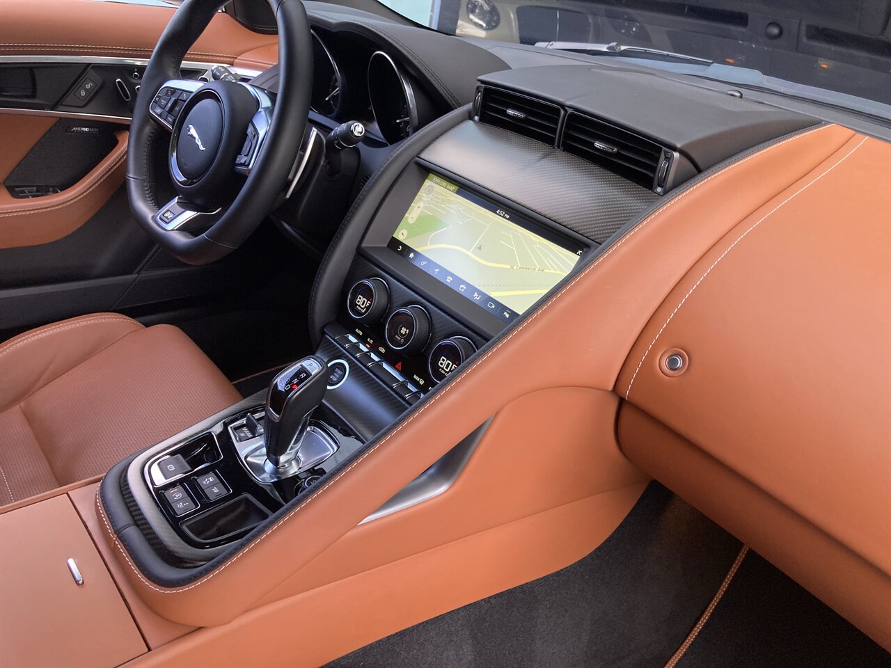 2019 Jaguar F-TYPE R - Photo 29 - Stuart, FL 34997