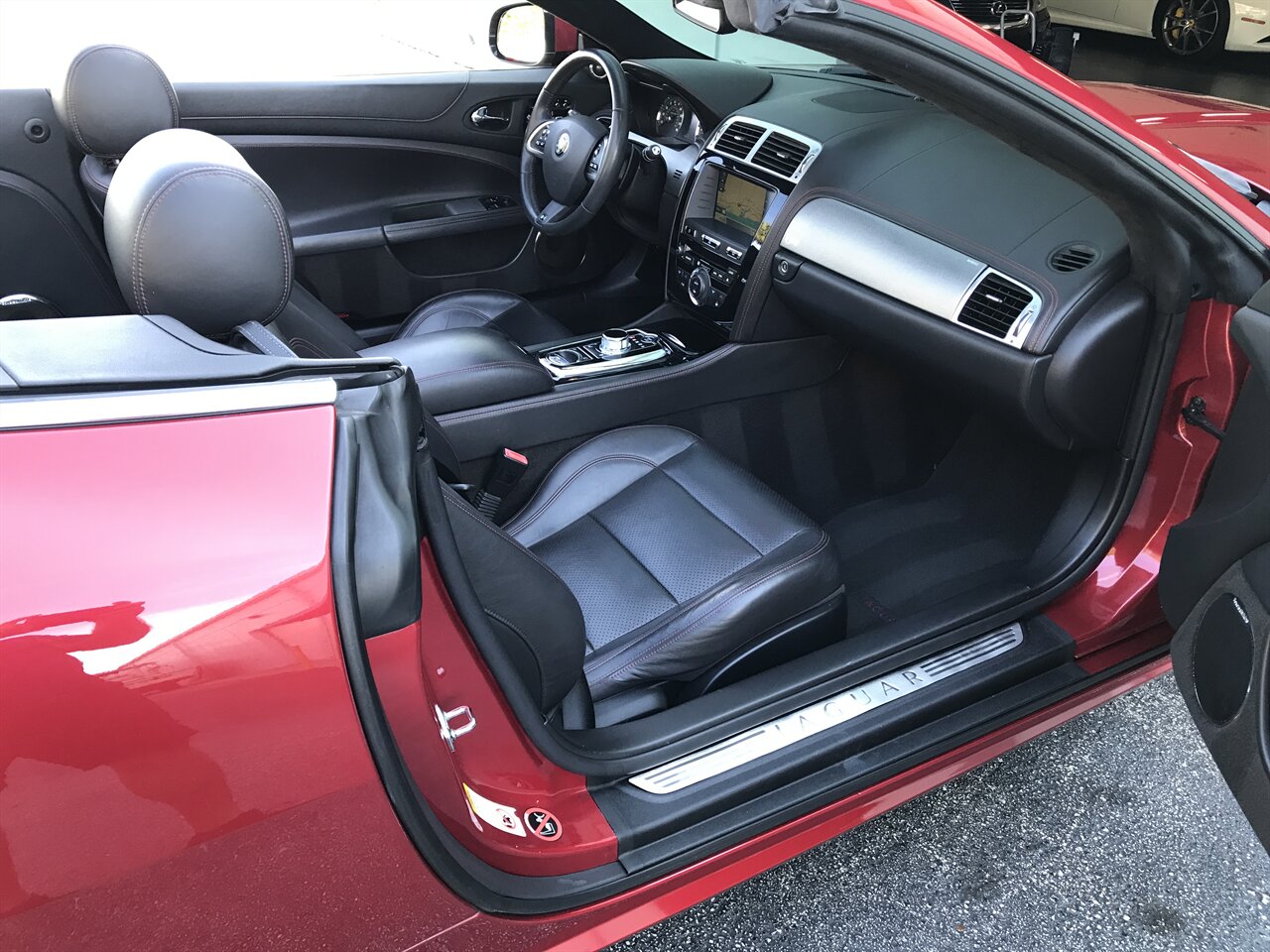 2015 Jaguar XK XKR   - Photo 19 - Stuart, FL 34997