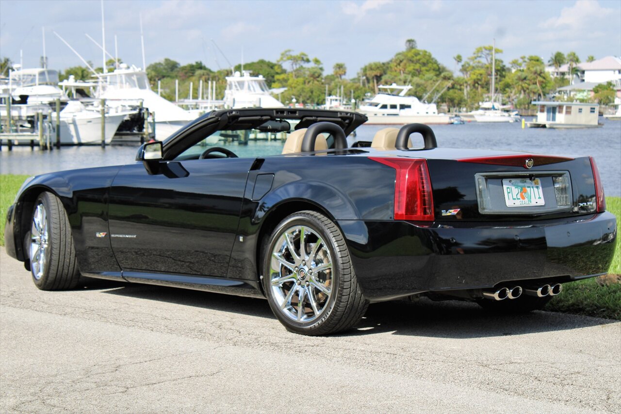 2008 Cadillac XLR-V   - Photo 4 - Stuart, FL 34997