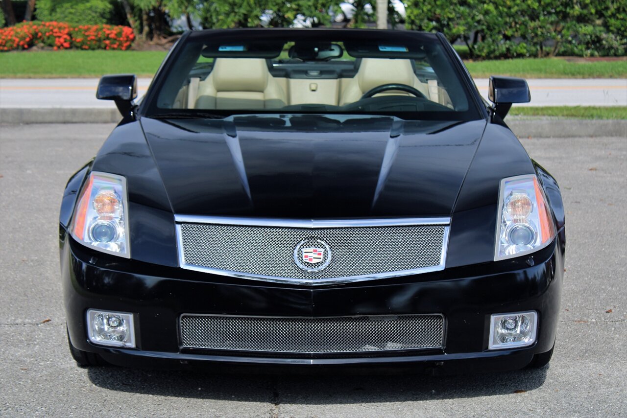 2008 Cadillac XLR-V   - Photo 7 - Stuart, FL 34997