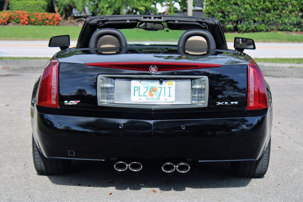 2008 Cadillac XLR-V   - Photo 8 - Stuart, FL 34997