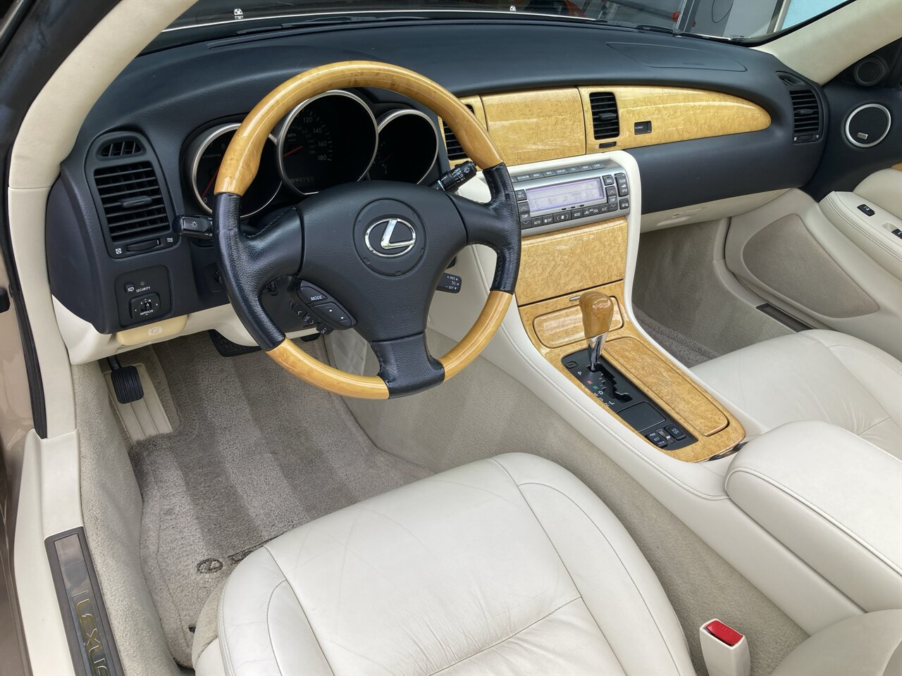 2005 Lexus SC 430   - Photo 18 - Stuart, FL 34997