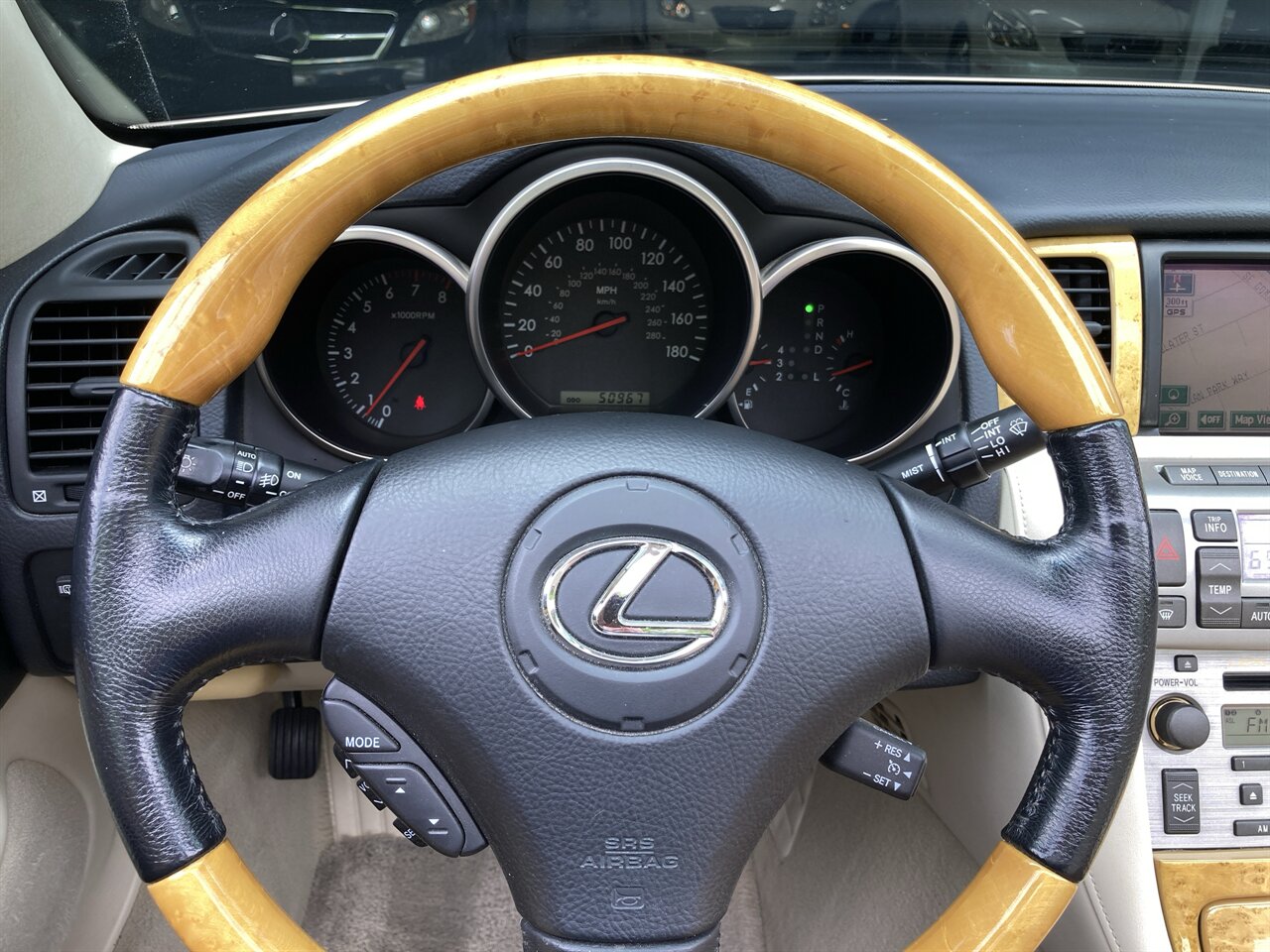 2005 Lexus SC 430   - Photo 21 - Stuart, FL 34997
