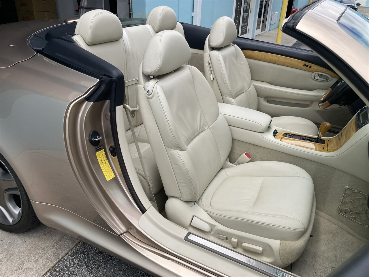 2005 Lexus SC 430   - Photo 16 - Stuart, FL 34997