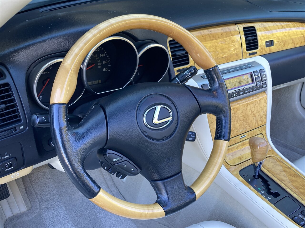 2005 Lexus SC 430   - Photo 20 - Stuart, FL 34997