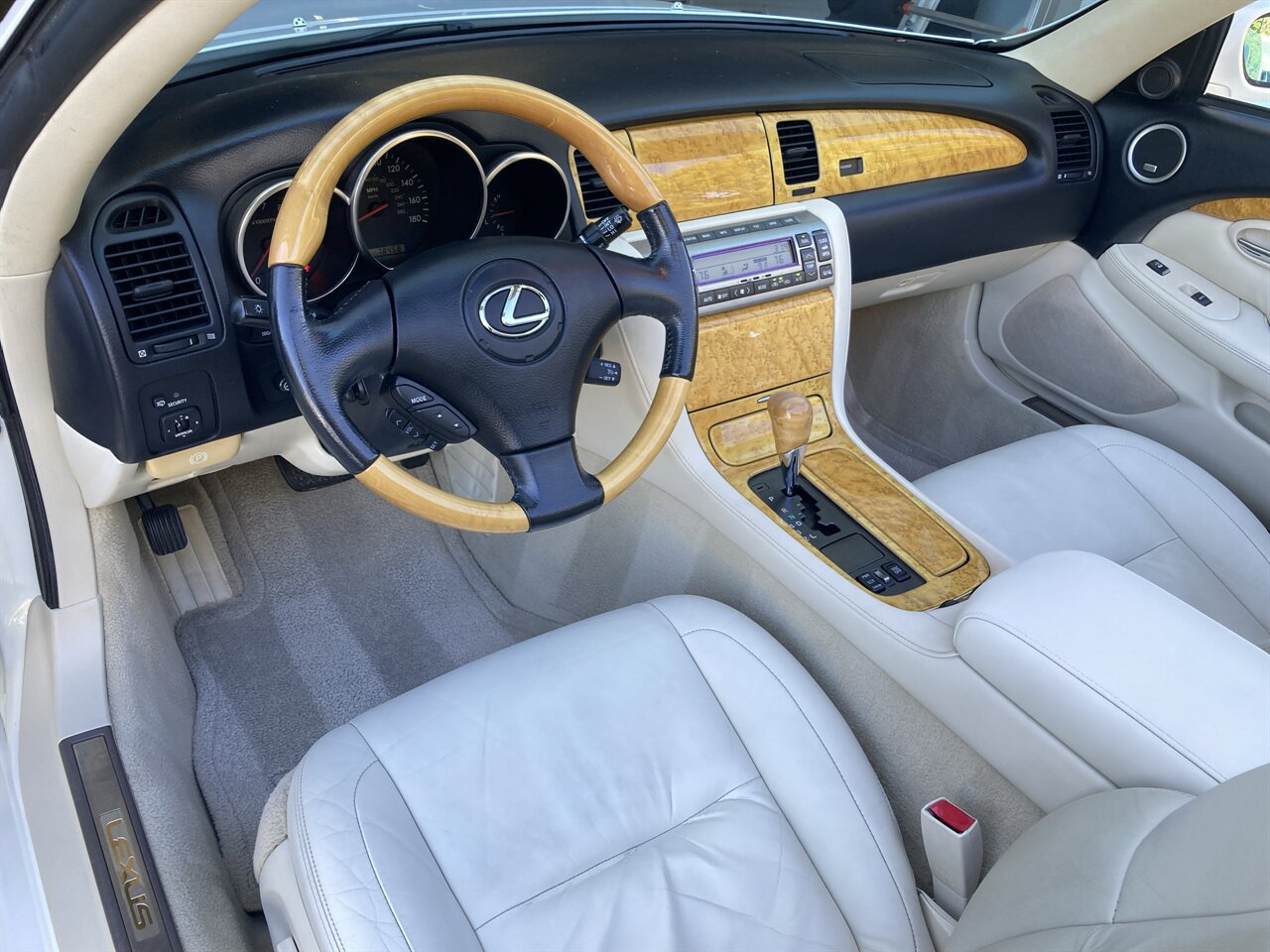 2005 Lexus SC 430   - Photo 18 - Stuart, FL 34997