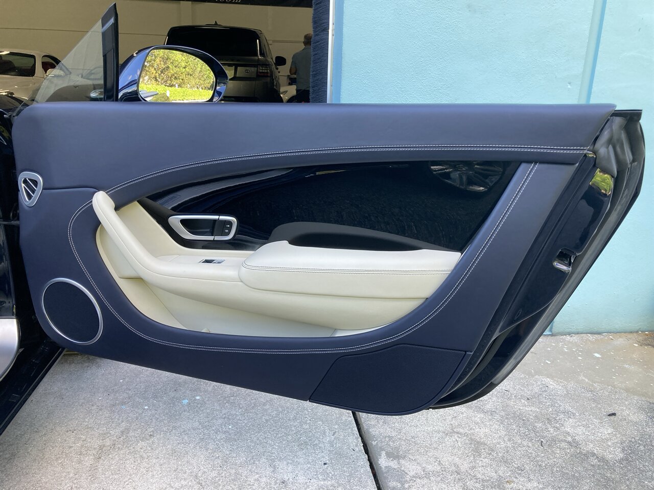 2018 Bentley Continental GT Convertible - Photo 30 - Stuart, FL 34997