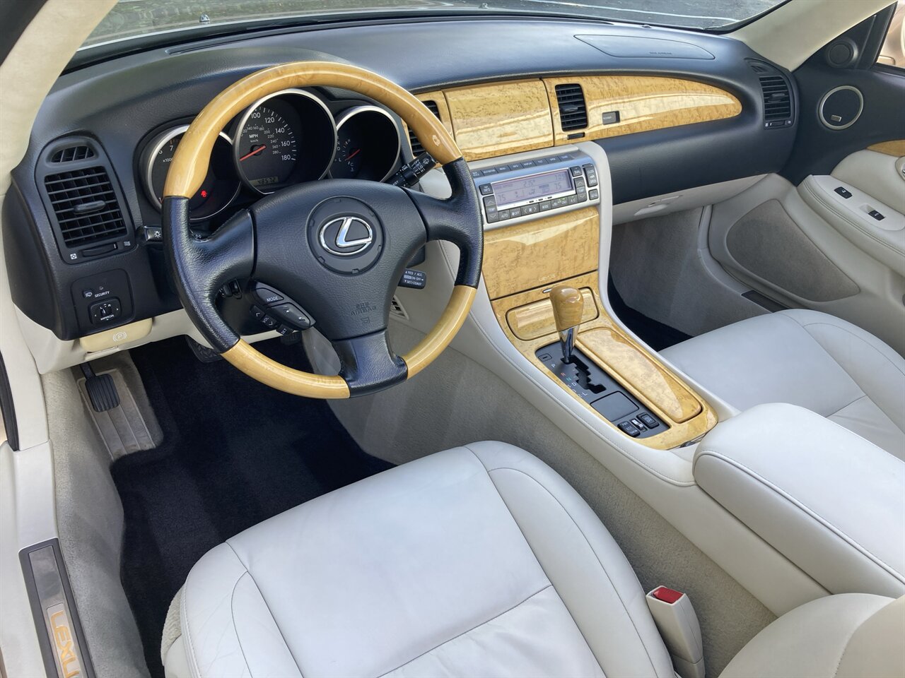 2004 Lexus SC 430 - Photo 18 - Stuart, FL 34997