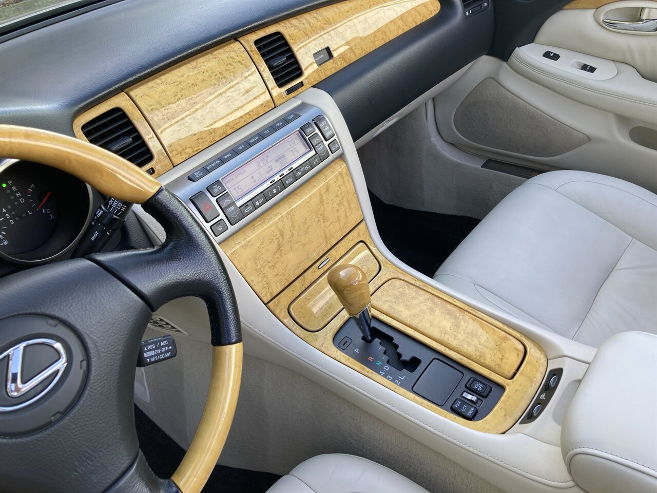 2004 Lexus SC 430 - Photo 23 - Stuart, FL 34997