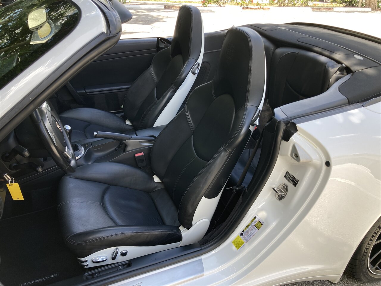2009 Porsche 911 Carrera 4S 6 Speed Manual Transmission - Photo 14 - Stuart, FL 34997