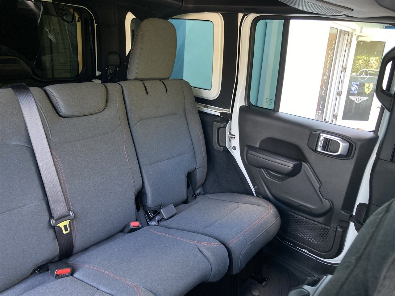 2024 Jeep Wrangler Rubicon   - Photo 18 - Stuart, FL 34997