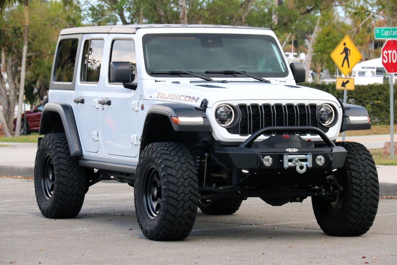 2024 Jeep Wrangler Rubicon   - Photo 10 - Stuart, FL 34997