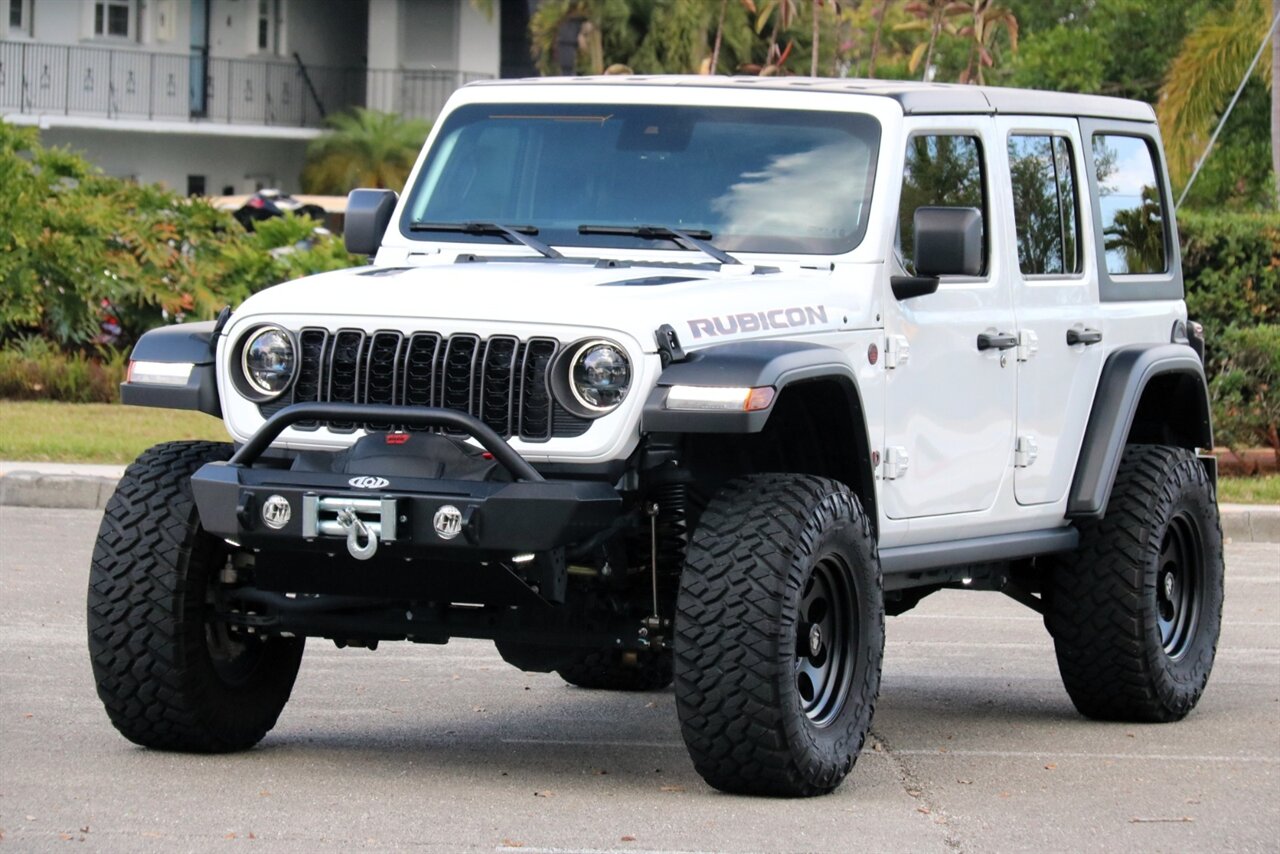 2024 Jeep Wrangler Rubicon   - Photo 11 - Stuart, FL 34997
