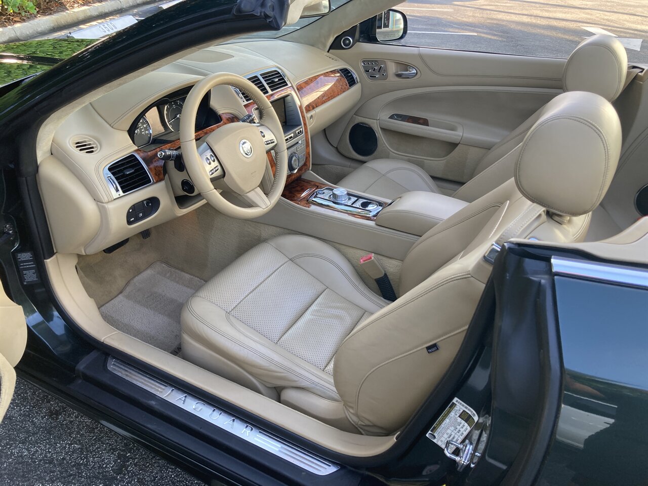 2011 Jaguar XK   - Photo 14 - Stuart, FL 34997
