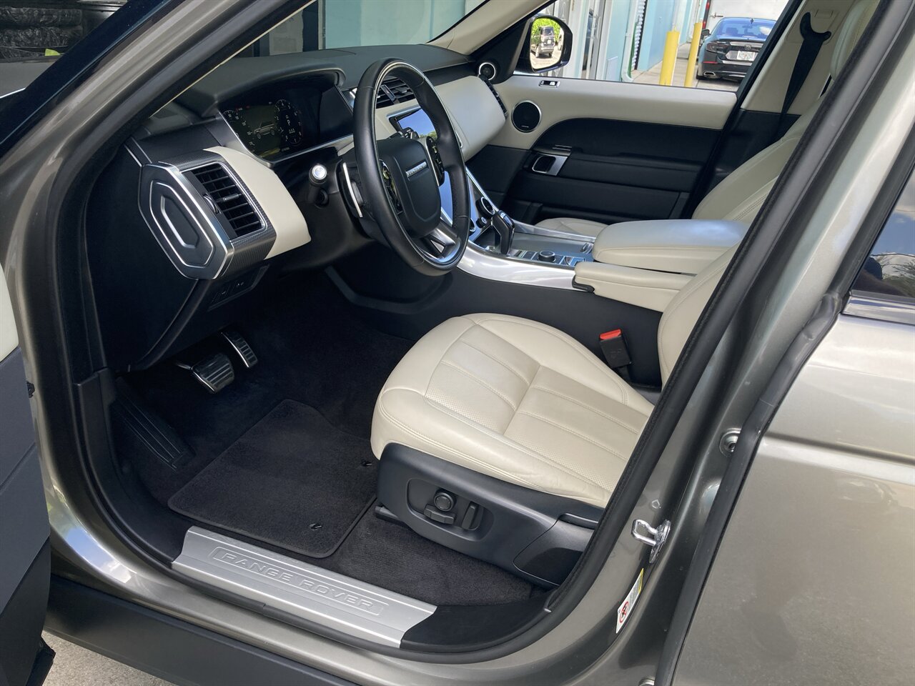 2020 Land Rover Range Rover Sport P525 HSE Dynamic   - Photo 28 - Stuart, FL 34997