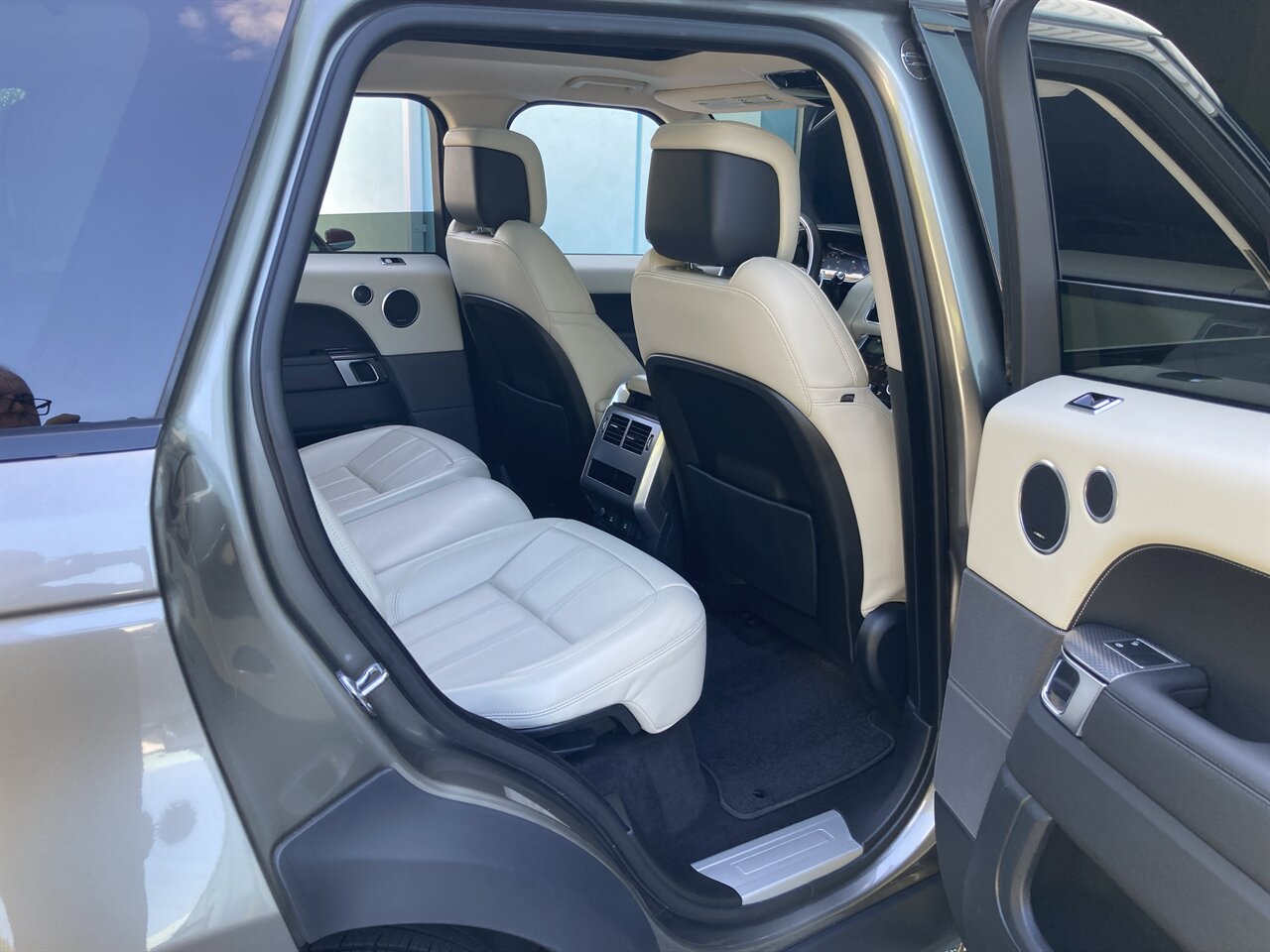 2020 Land Rover Range Rover Sport P525 HSE Dynamic   - Photo 12 - Stuart, FL 34997