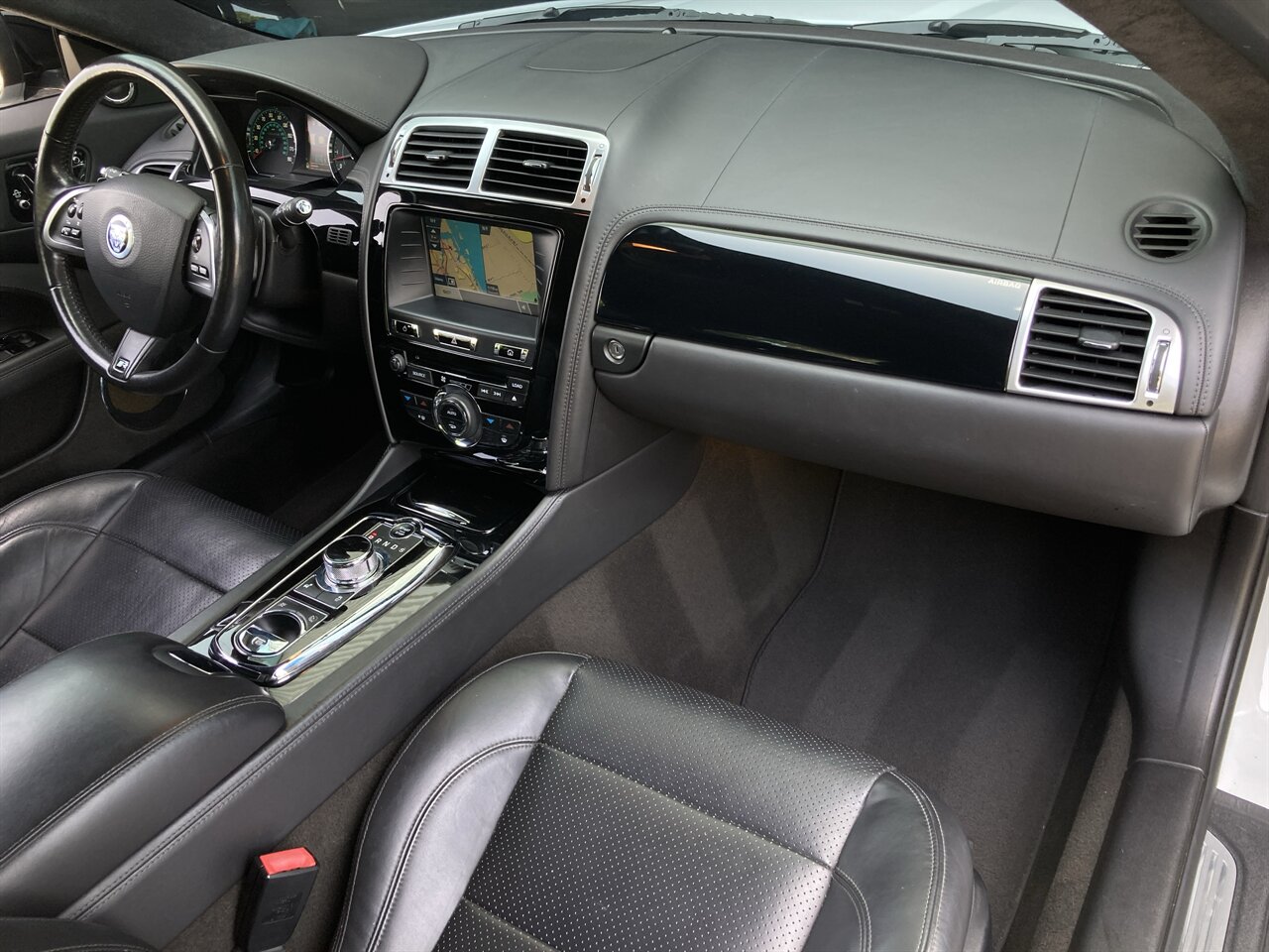 2013 Jaguar XK XKR   - Photo 19 - Stuart, FL 34997