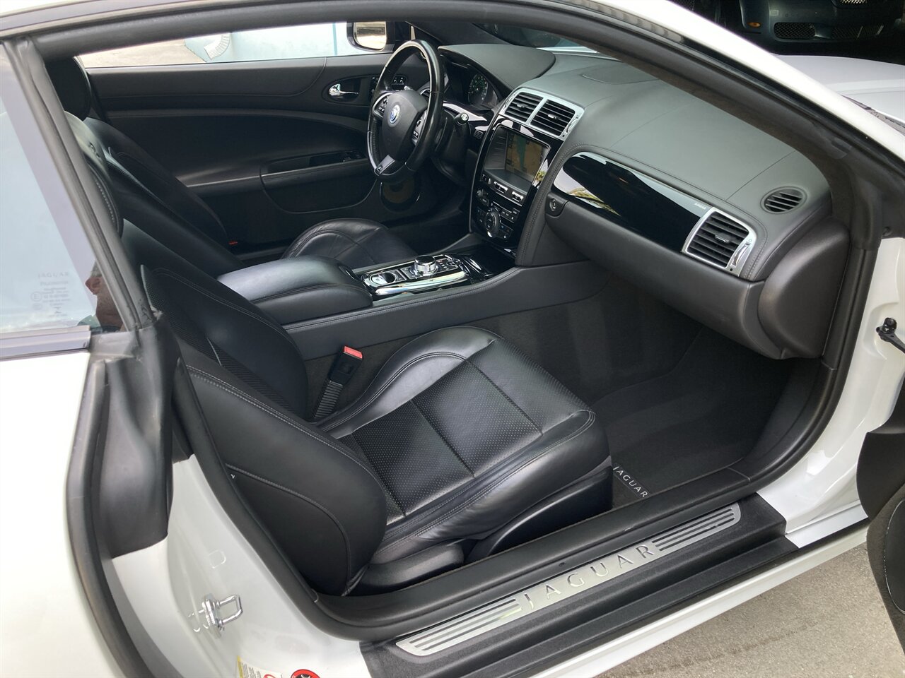 2013 Jaguar XK XKR   - Photo 17 - Stuart, FL 34997