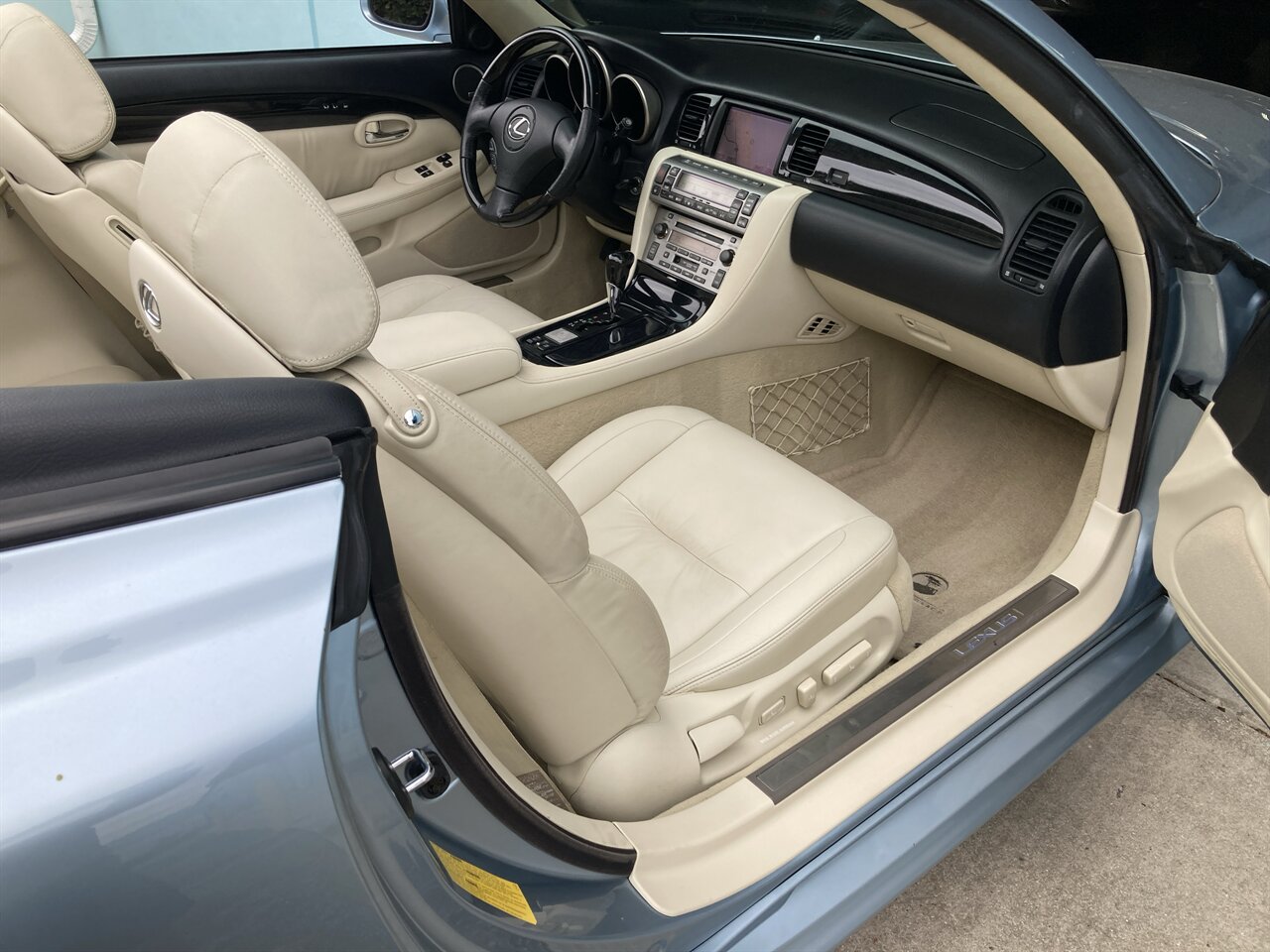 2004 Lexus SC 430   - Photo 17 - Stuart, FL 34997