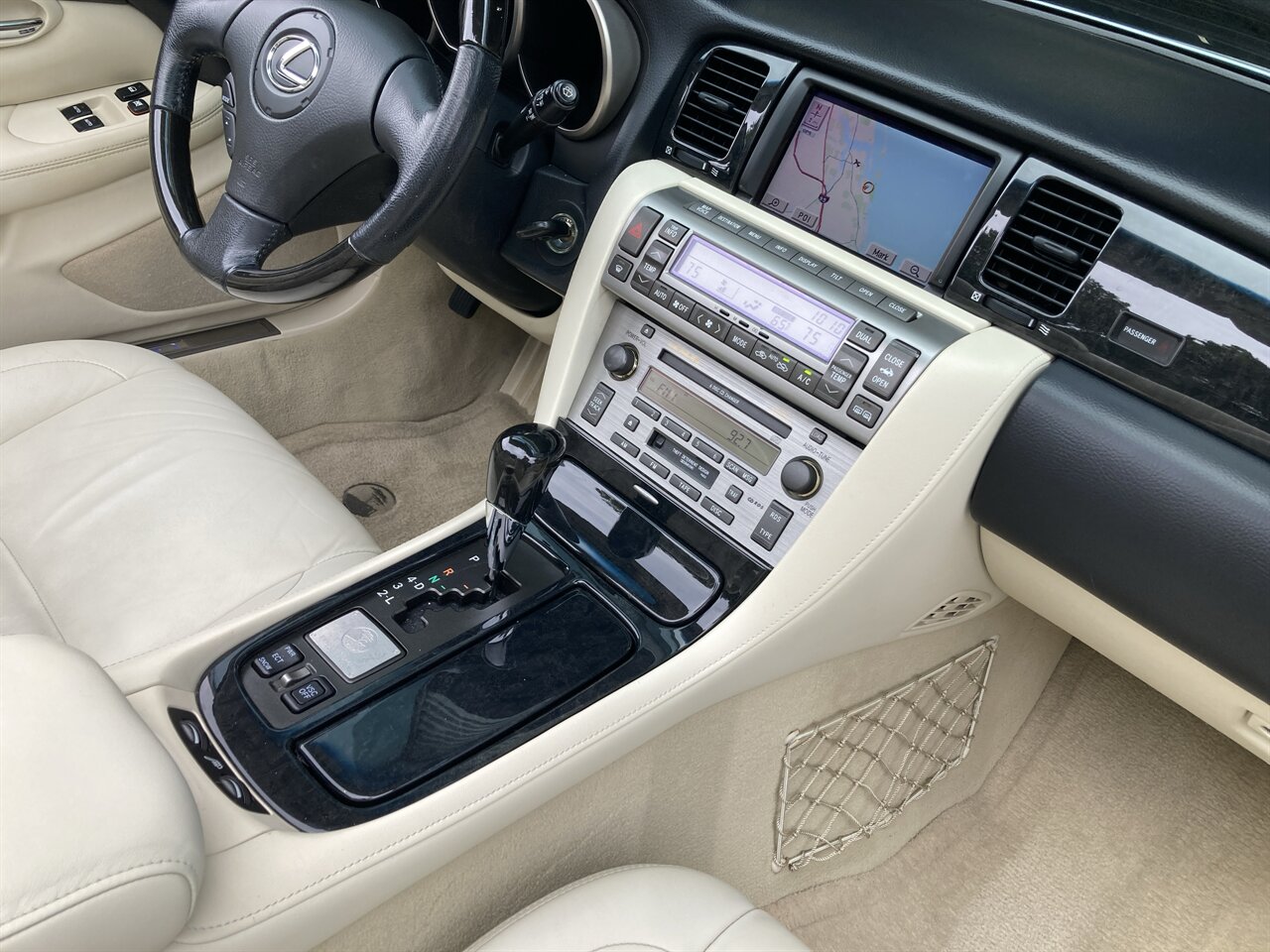 2004 Lexus SC 430   - Photo 29 - Stuart, FL 34997