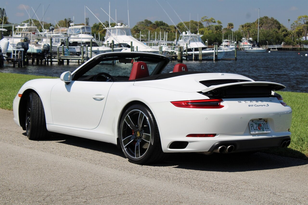 2017 Porsche 911 Carrera S   - Photo 5 - Stuart, FL 34997