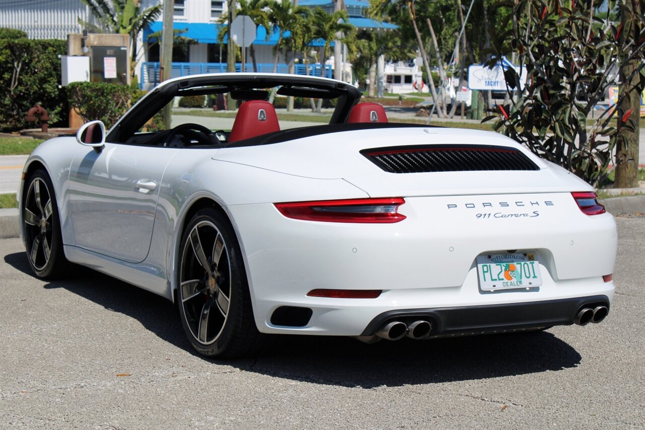 2017 Porsche 911 Carrera S   - Photo 12 - Stuart, FL 34997