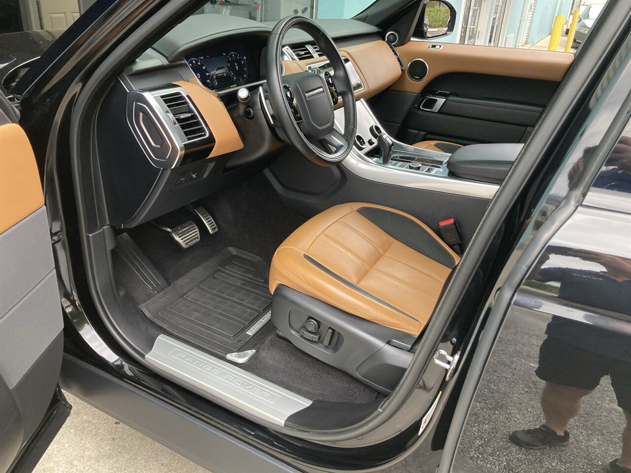 2021 Land Rover Range Rover Sport P525 HSE Dynamic - Photo 14 - Stuart, FL 34997