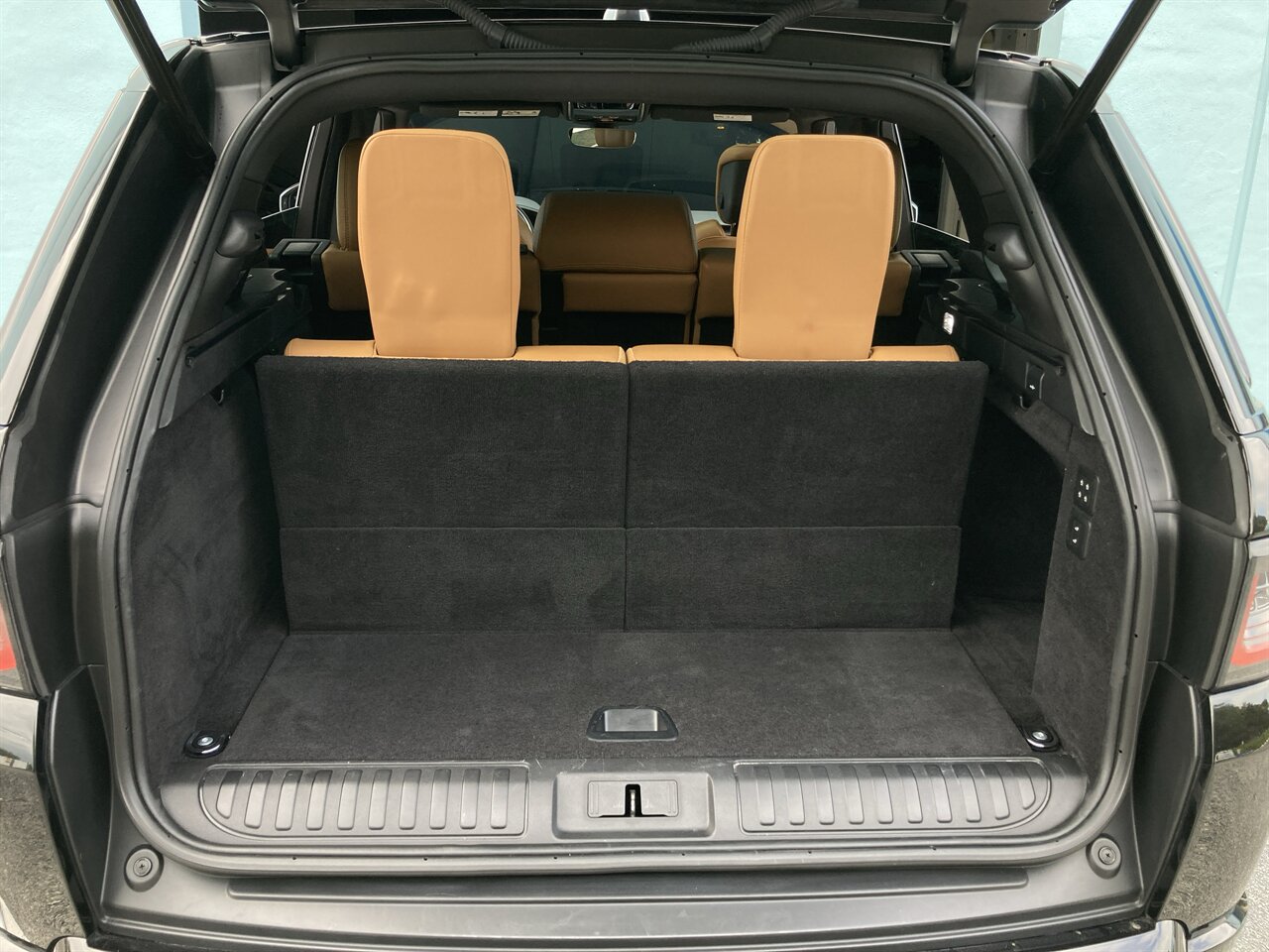 2021 Land Rover Range Rover Sport P525 HSE Dynamic - Photo 19 - Stuart, FL 34997