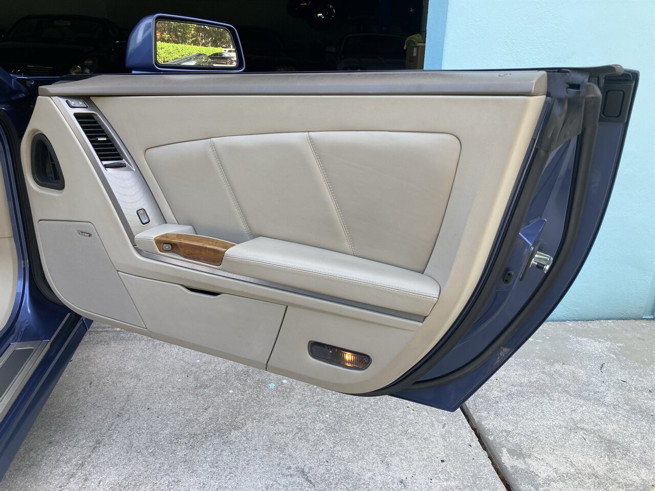 2005 Cadillac XLR - Photo 30 - Stuart, FL 34997