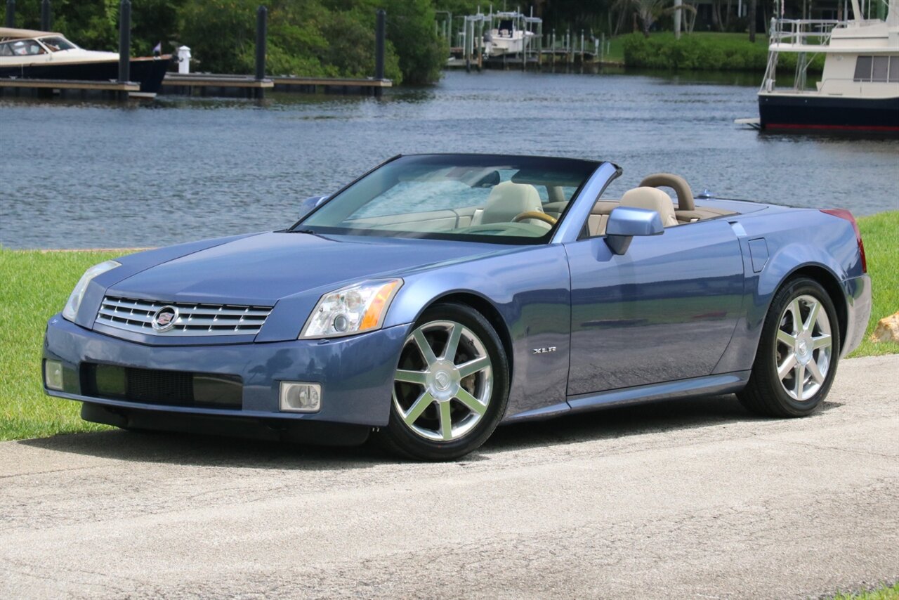 2005 Cadillac XLR