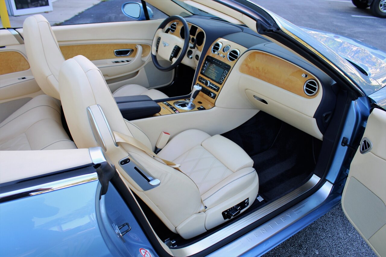 2008 Bentley Continental GTC   - Photo 20 - Stuart, FL 34997