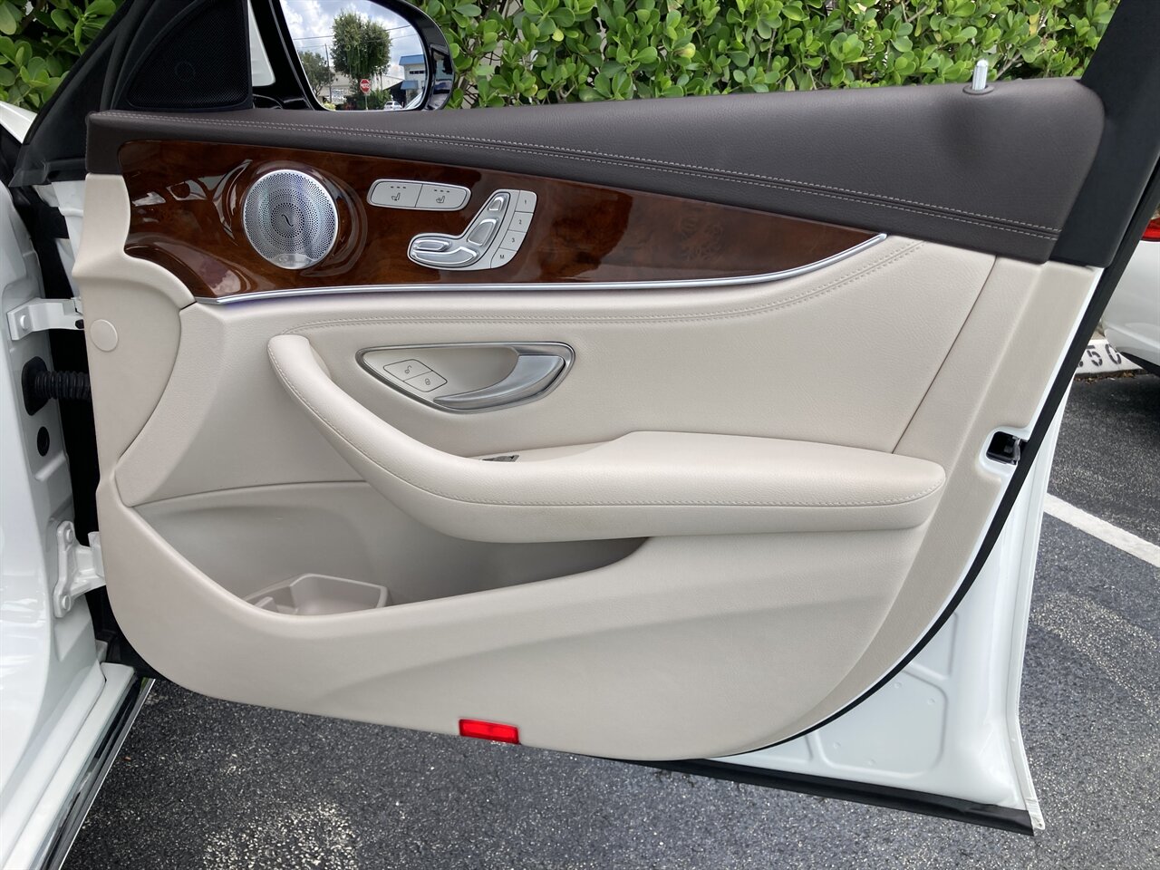 2019 Mercedes-Benz E 450 4MATIC   - Photo 41 - Stuart, FL 34997