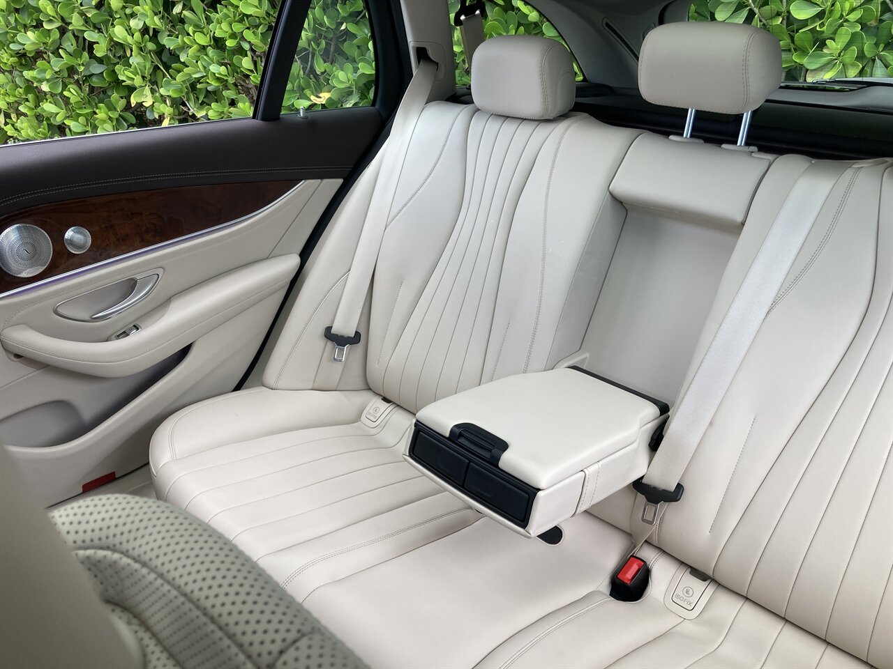 2019 Mercedes-Benz E 450 4MATIC   - Photo 17 - Stuart, FL 34997