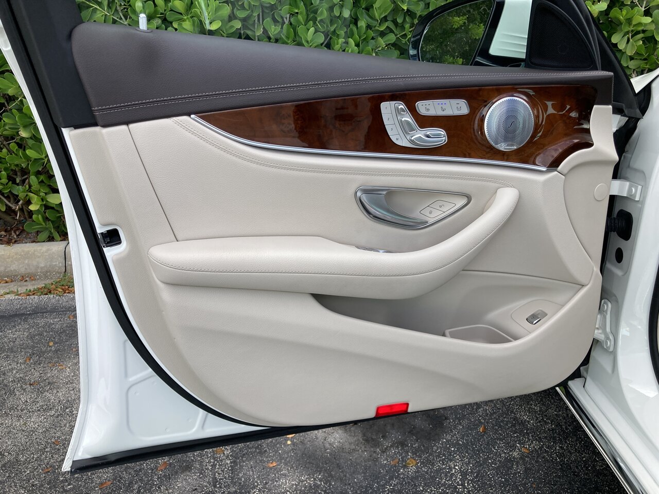 2019 Mercedes-Benz E 450 4MATIC   - Photo 39 - Stuart, FL 34997