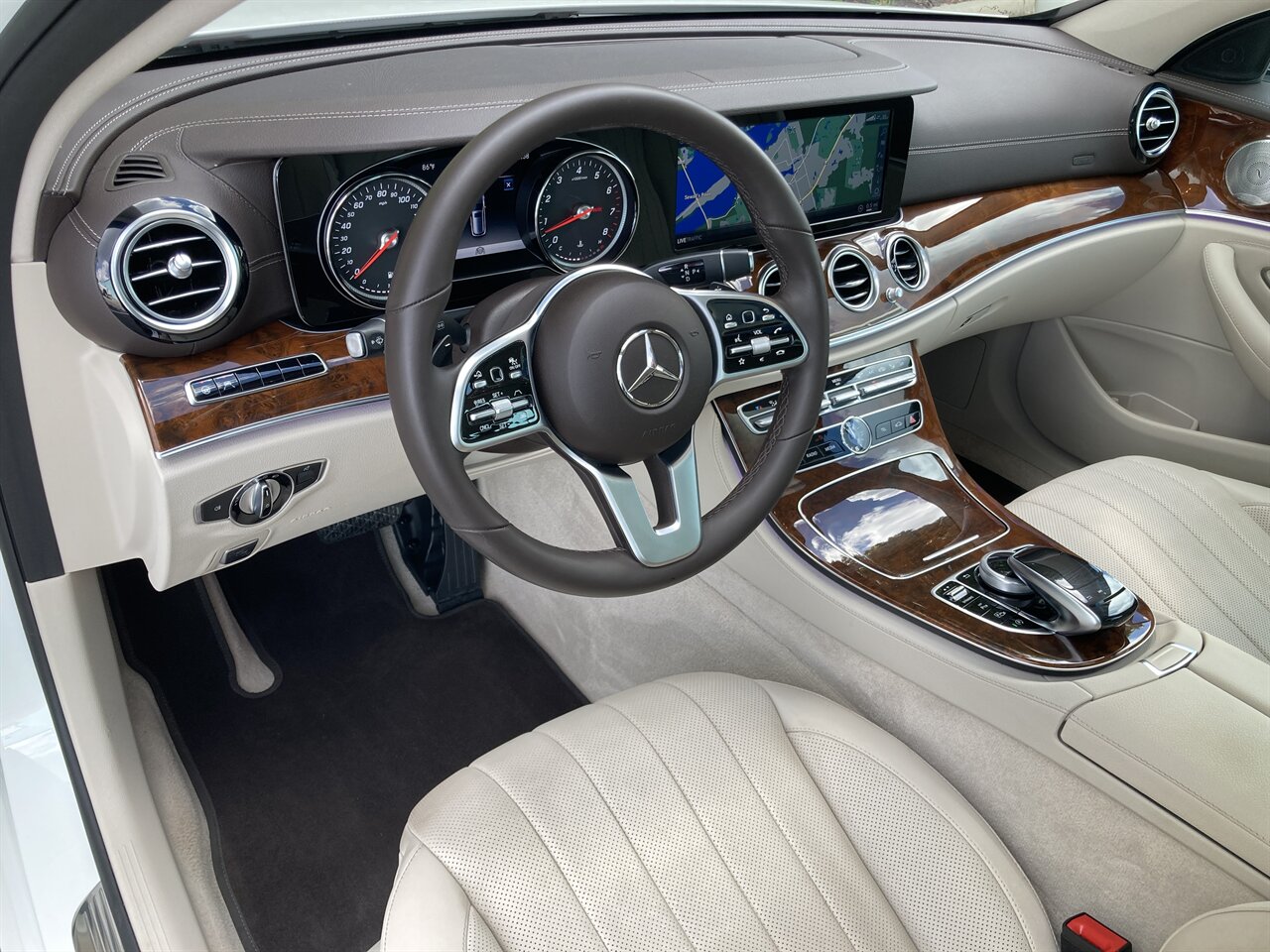 2019 Mercedes-Benz E 450 4MATIC   - Photo 22 - Stuart, FL 34997