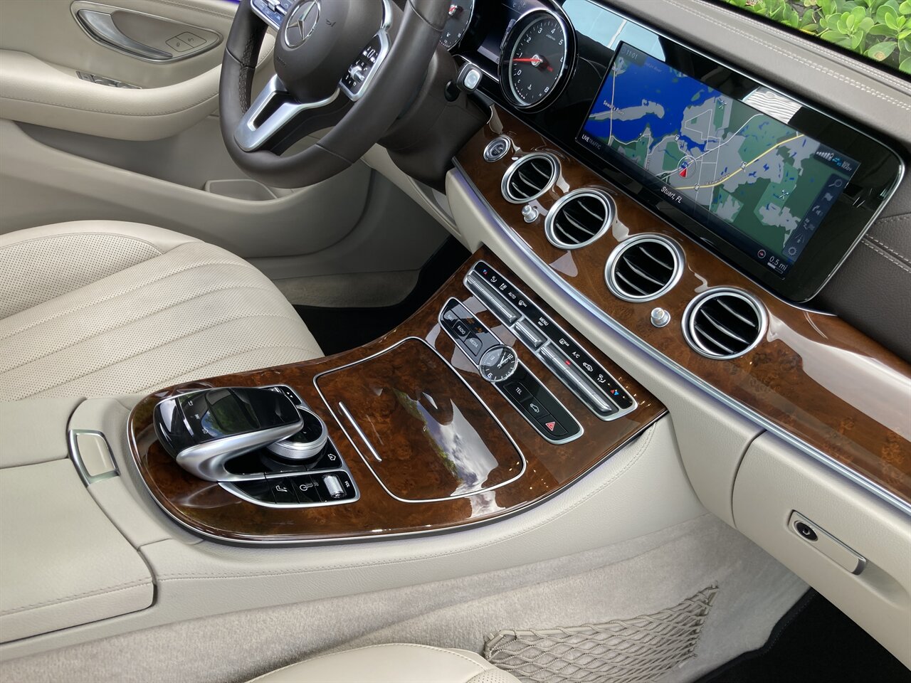 2019 Mercedes-Benz E 450 4MATIC   - Photo 35 - Stuart, FL 34997