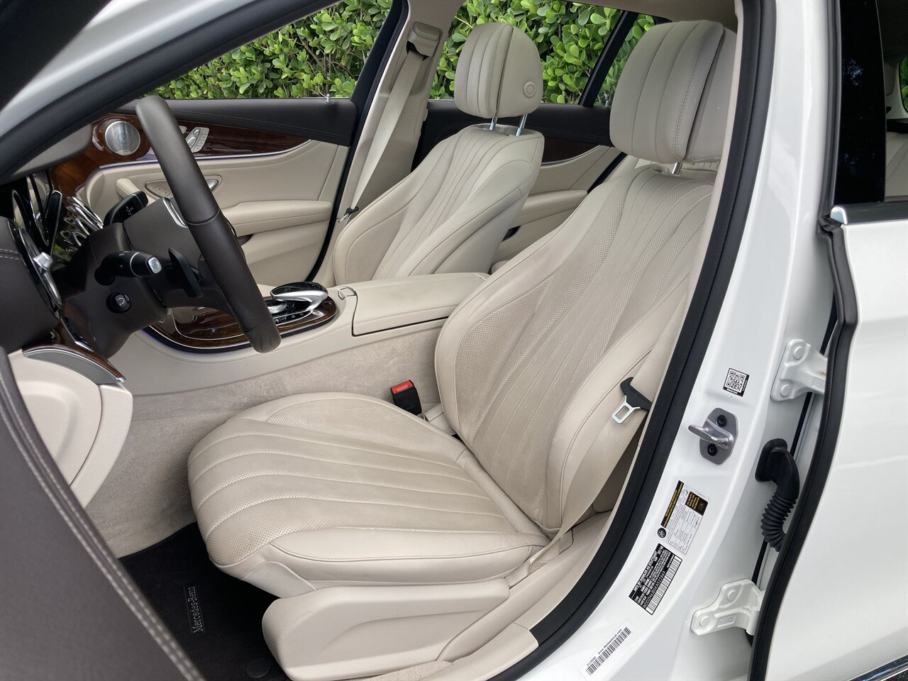 2019 Mercedes-Benz E 450 4MATIC   - Photo 15 - Stuart, FL 34997