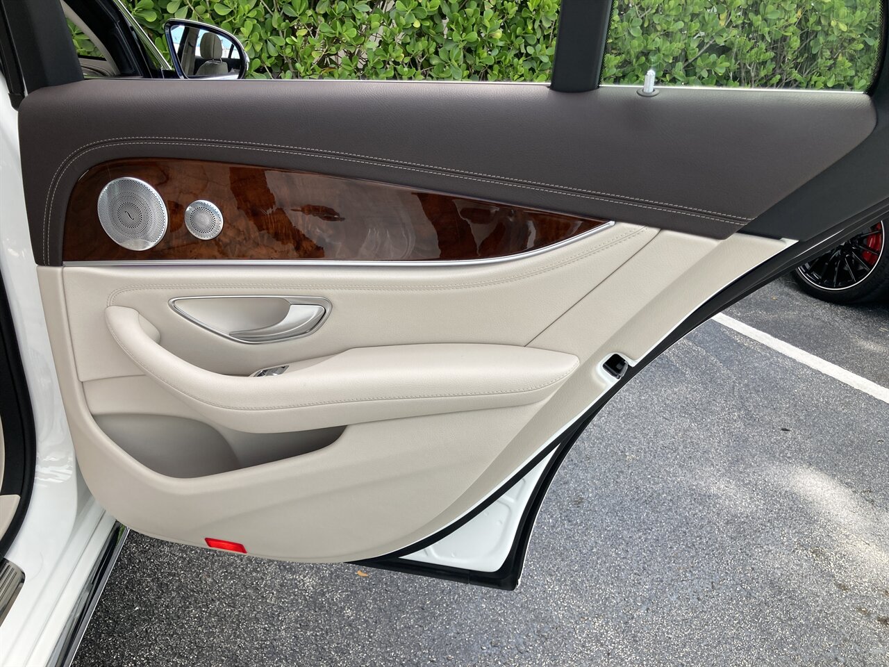 2019 Mercedes-Benz E 450 4MATIC   - Photo 43 - Stuart, FL 34997