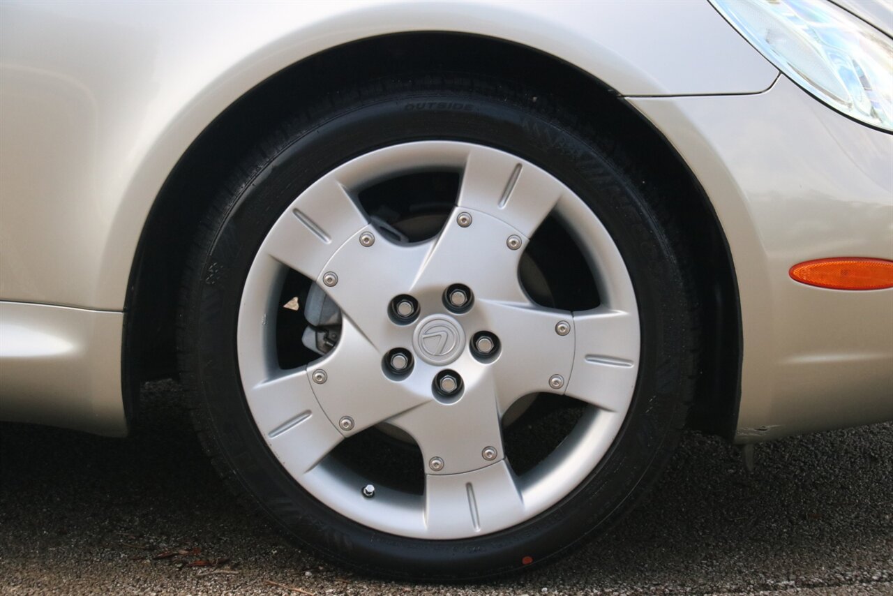 2005 Lexus SC 430   - Photo 16 - Stuart, FL 34997