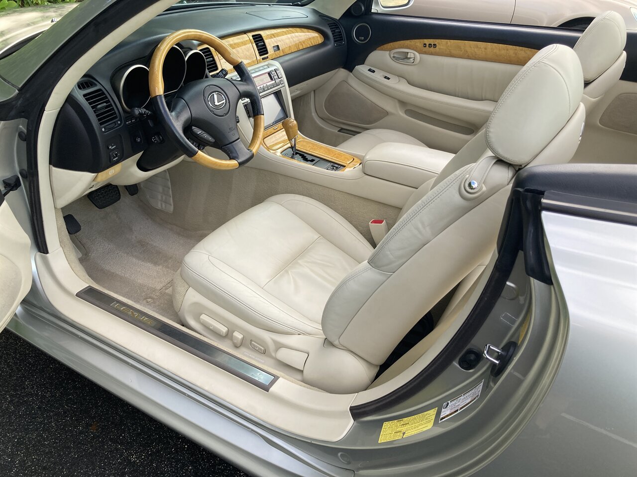 2005 Lexus SC 430   - Photo 14 - Stuart, FL 34997