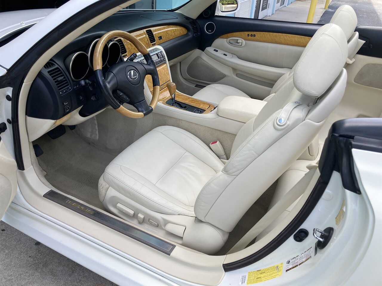 2005 Lexus SC 430 - Photo 14 - Stuart, FL 34997