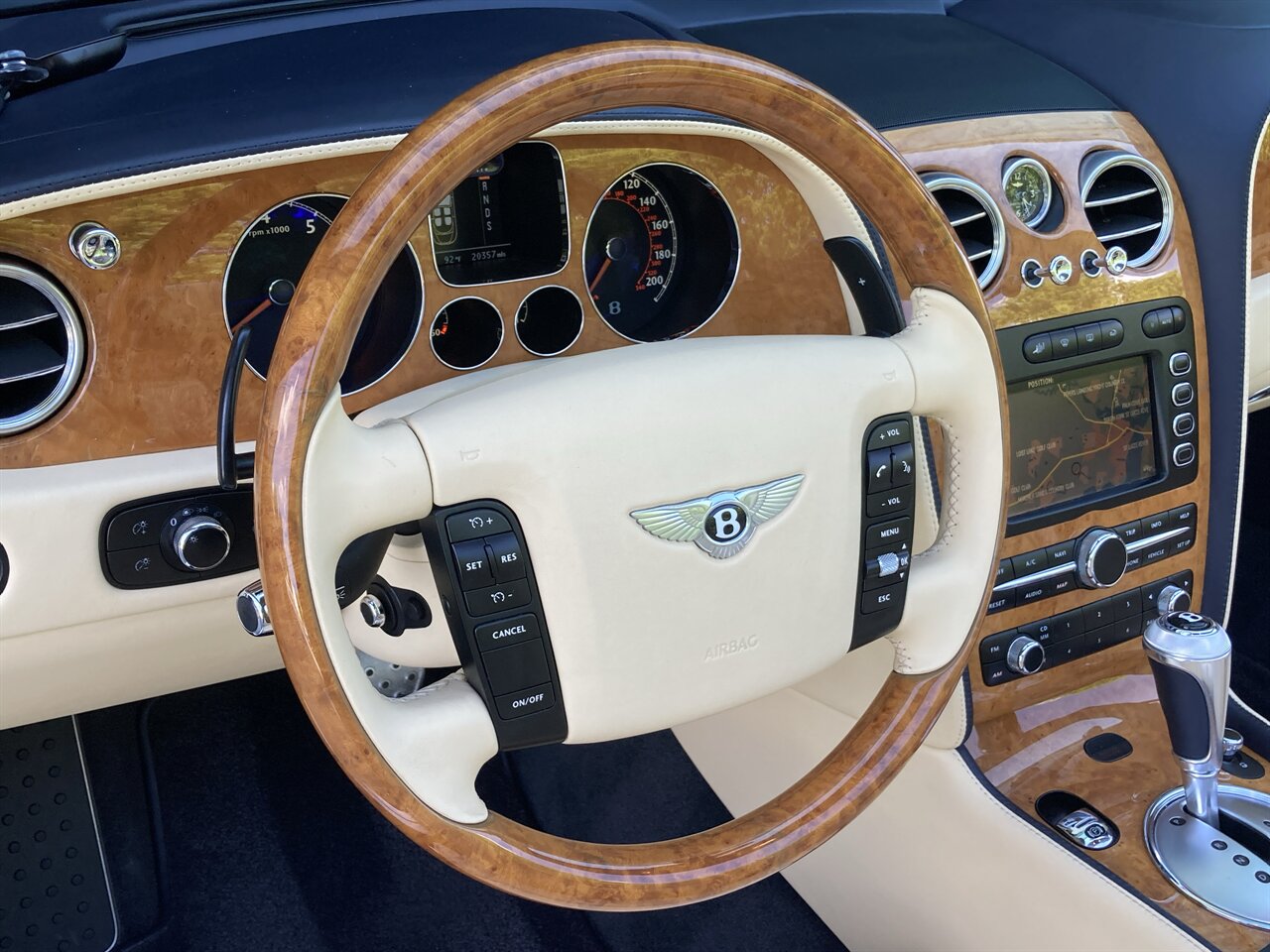 2010 Bentley Continental GTC Speed   - Photo 21 - Stuart, FL 34997
