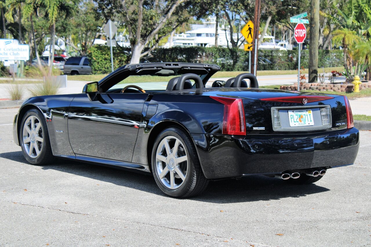 2004 Cadillac XLR   - Photo 12 - Stuart, FL 34997