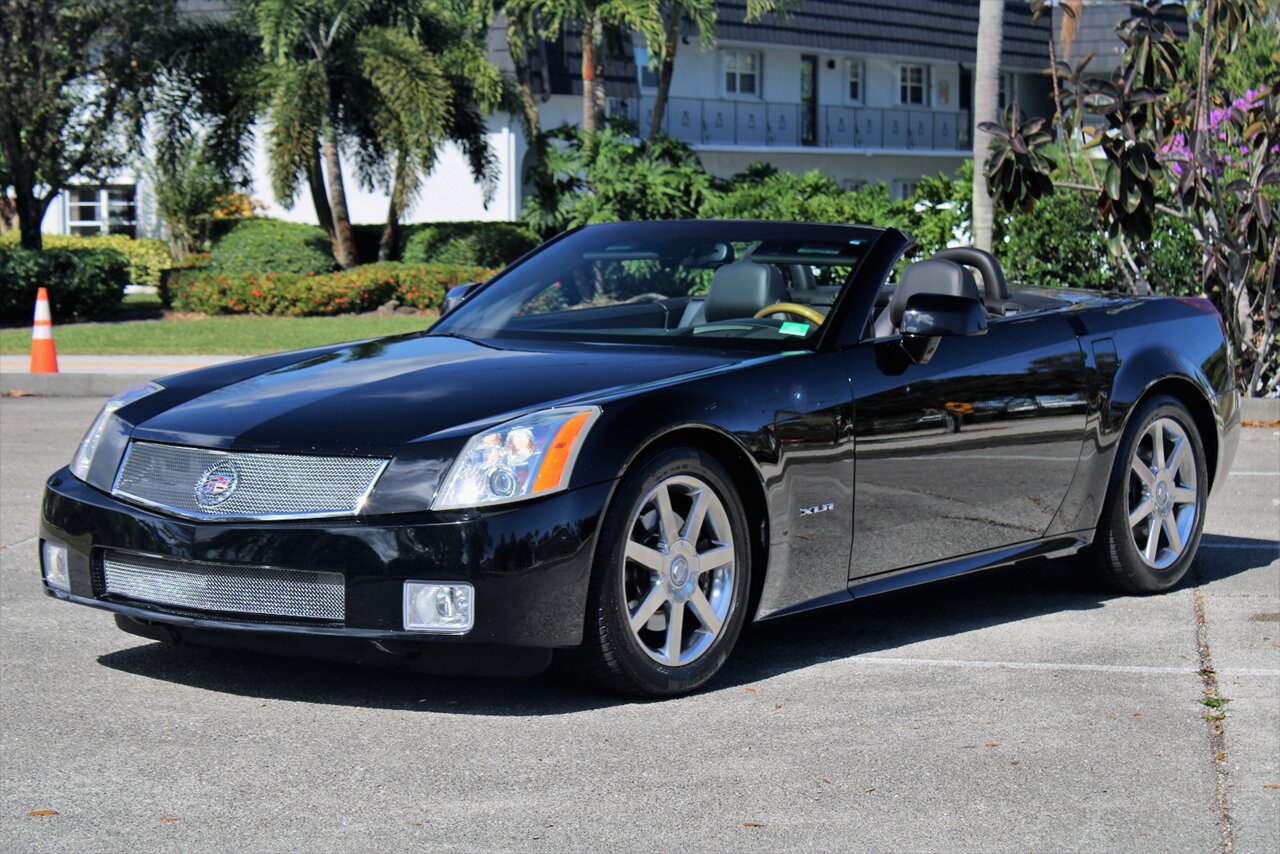 2004 Cadillac XLR   - Photo 11 - Stuart, FL 34997