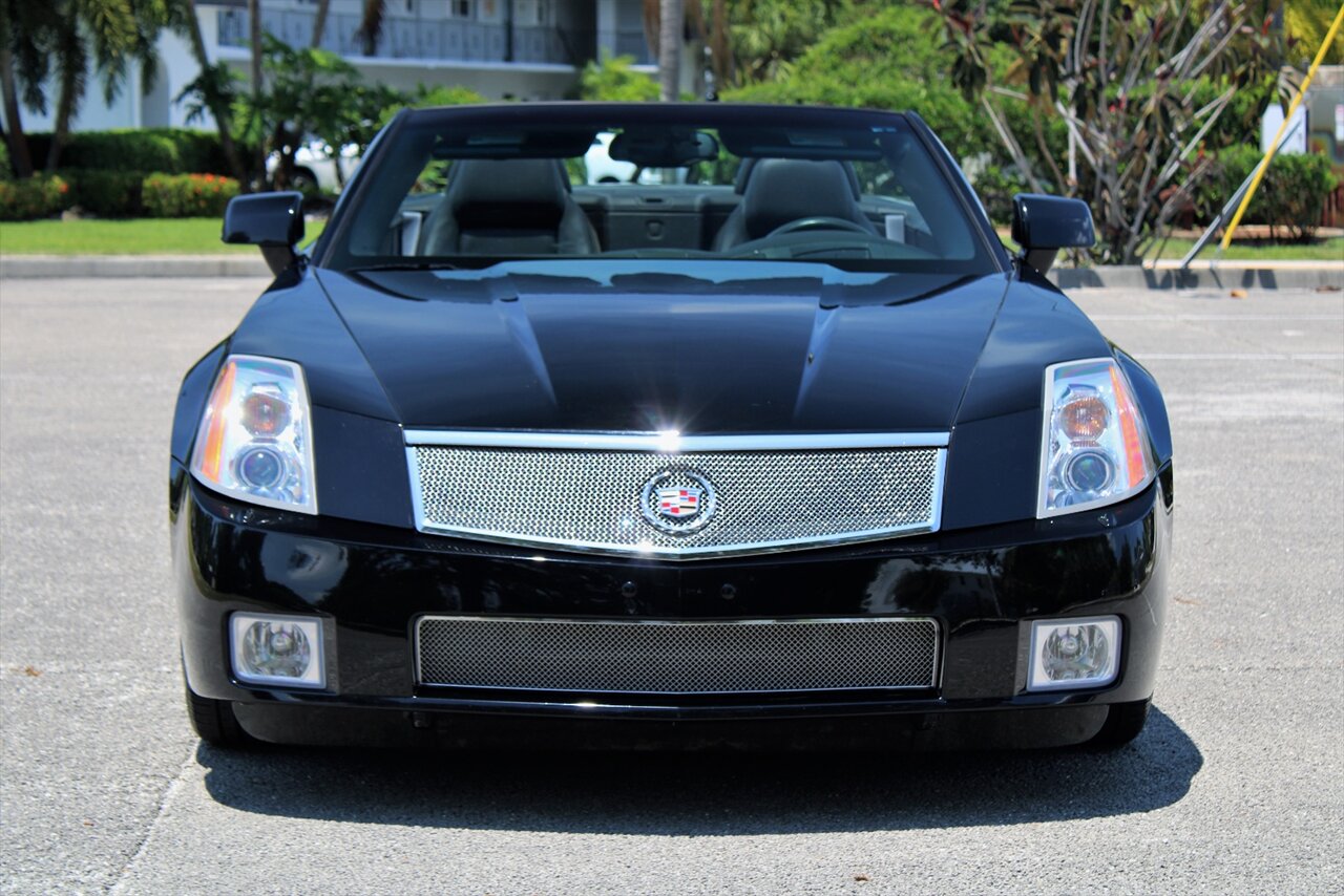 2008 Cadillac XLR-V   - Photo 9 - Stuart, FL 34997