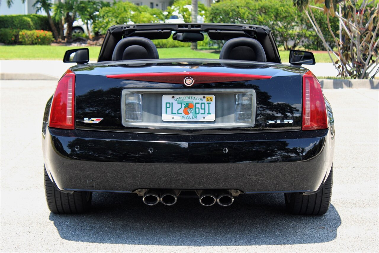 2008 Cadillac XLR-V   - Photo 10 - Stuart, FL 34997